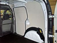  03_suelo en madera, protector de mampara separadora y paneles para Kangoo en Syncro System de Guadalajara México